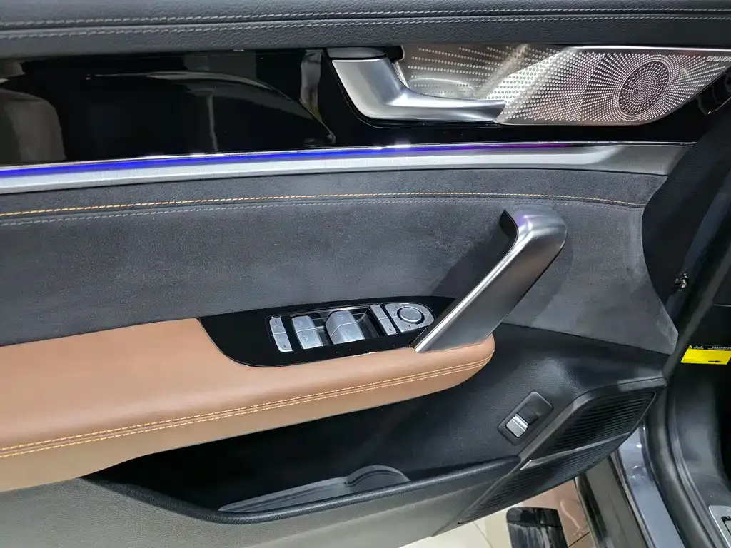 BYD Tang New Energy 2023 из CN, фото 10