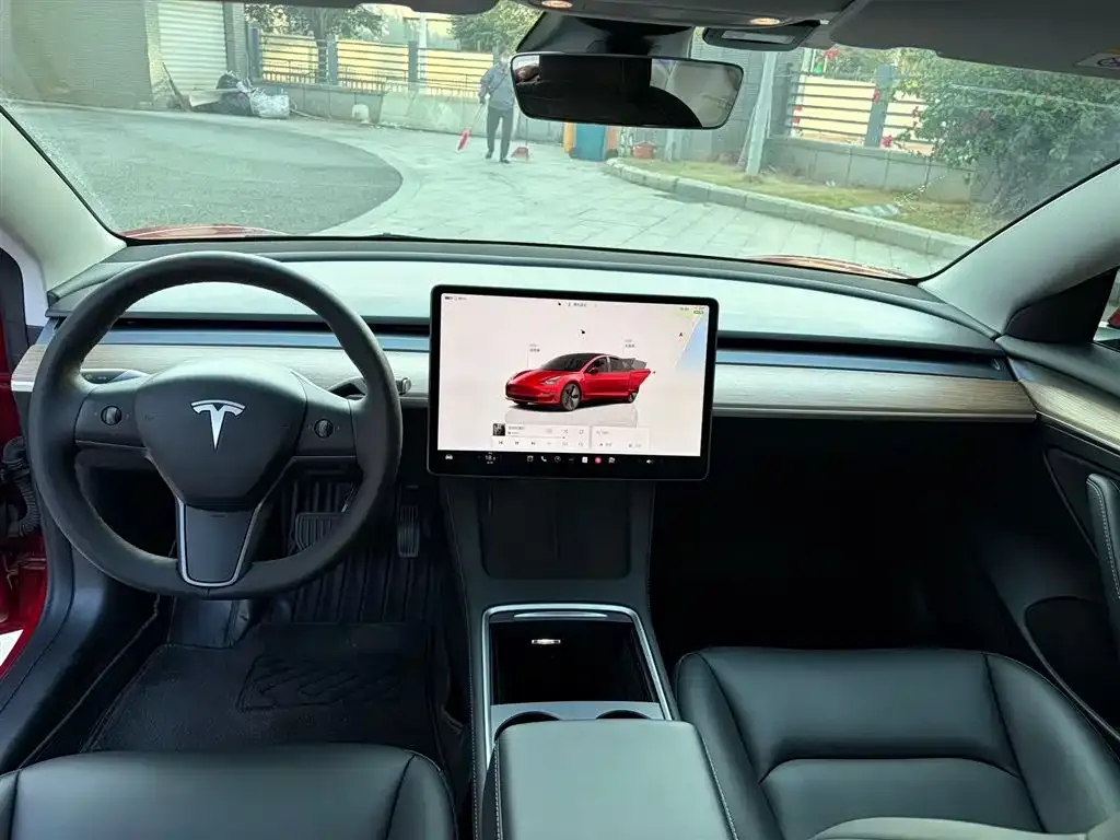 Tesla Model 3 2023 из CN, фото 2