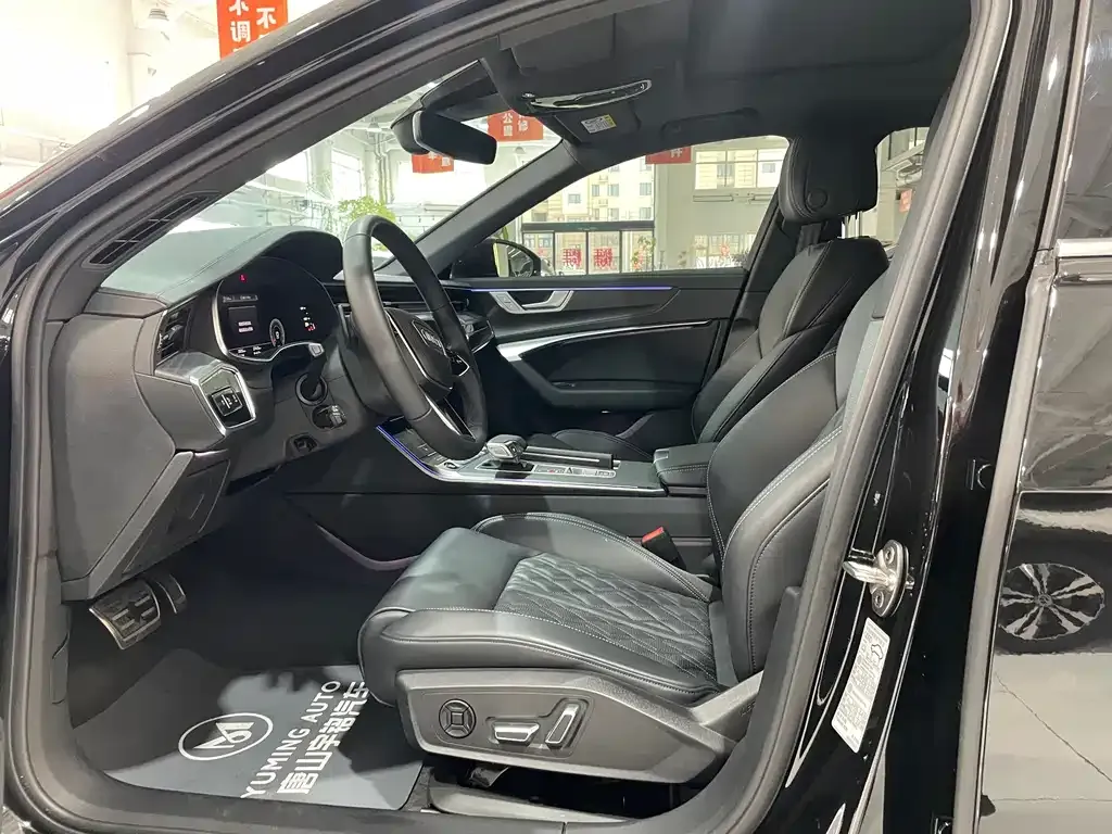 Audi A6L 2025 из CN, фото 4