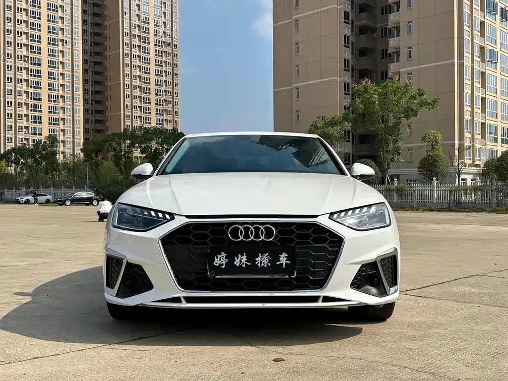 Audi A4L 2022 из CN, фото 8