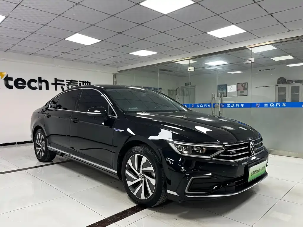 Volkswagen Magotan GTE PHEV 2023 из CN, фото 3
