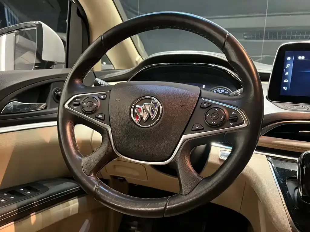 Buick GL8 2023 из CN, фото 4