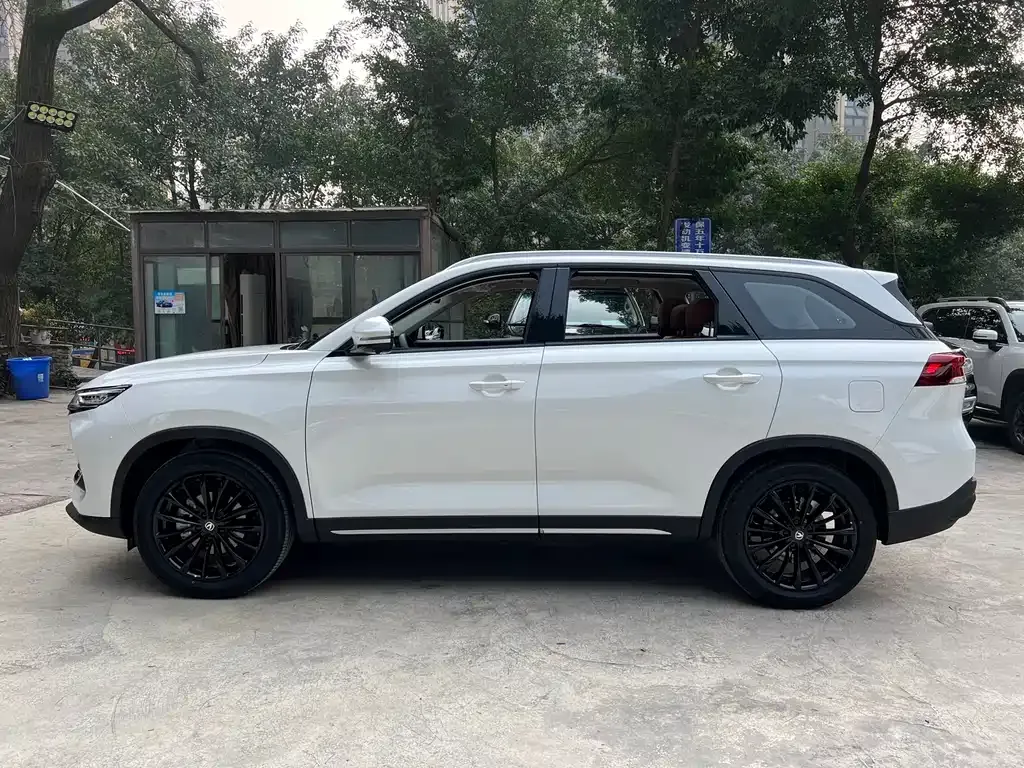 Changan CS75 2025 из CN, фото 9