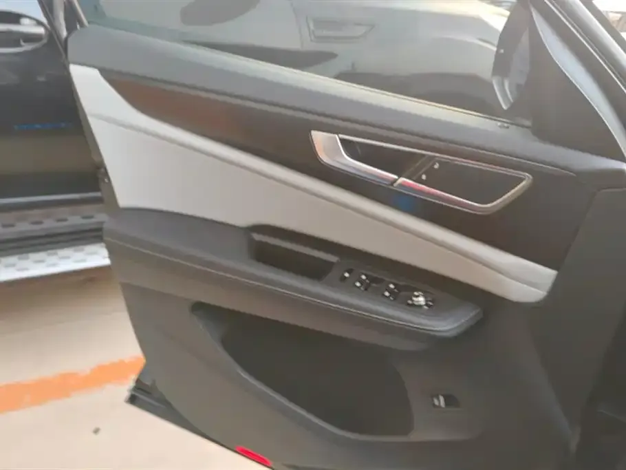 Volkswagen Teramont 2023 из CN, фото 8