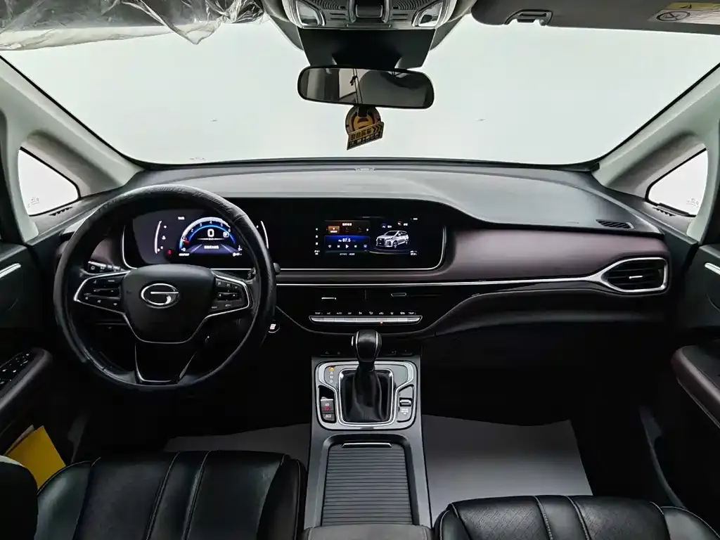 GAC Motor Trumpchi M6 — фото 8