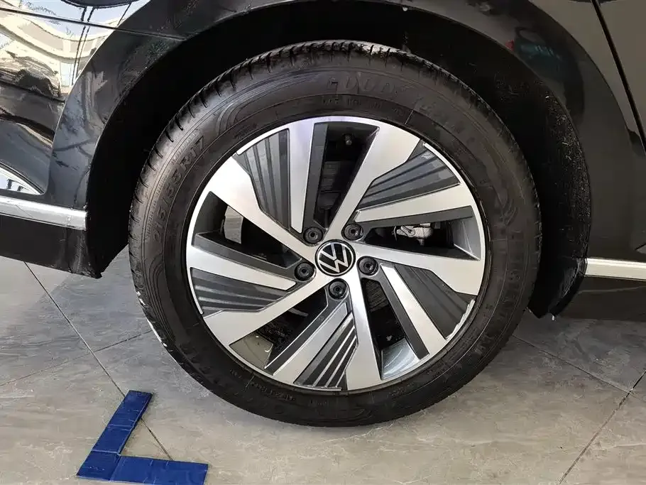 Volkswagen Magotan GTE PHEV 2024 из CN, фото 8