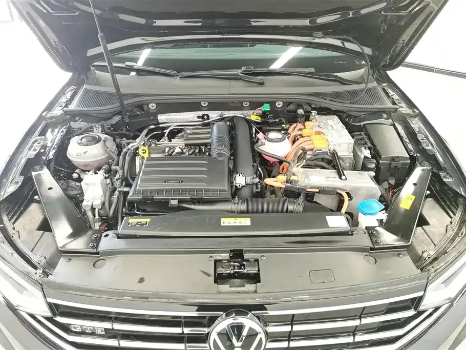 Volkswagen Magotan GTE PHEV 2024 из CN, фото 9