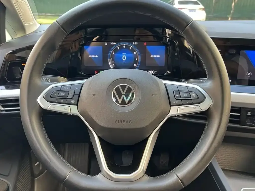 Volkswagen Golf 2021 из CN, фото 4