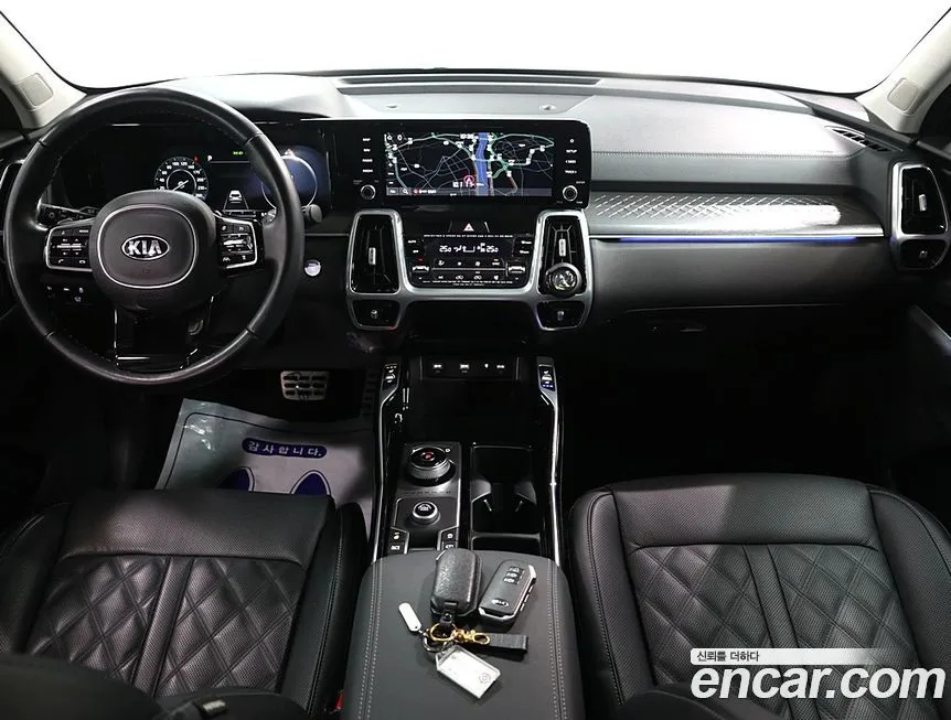 Kia Sorento — фото 7