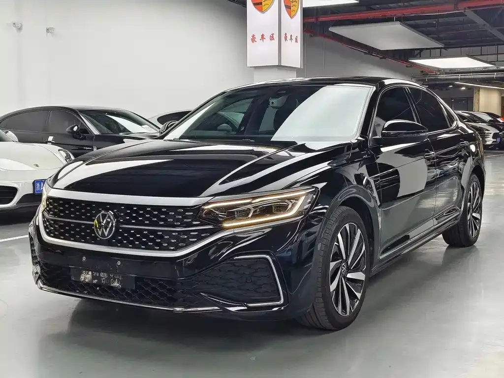 Volkswagen Passat 2022 из CN, фото 1