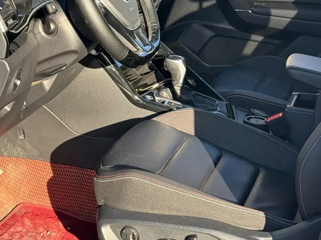 Volkswagen Tharu 2022 из CN, фото 7