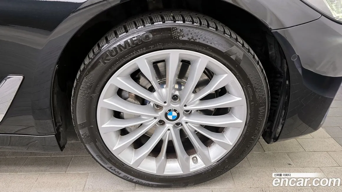 BMW 5-Series 2022 из KR, фото 8