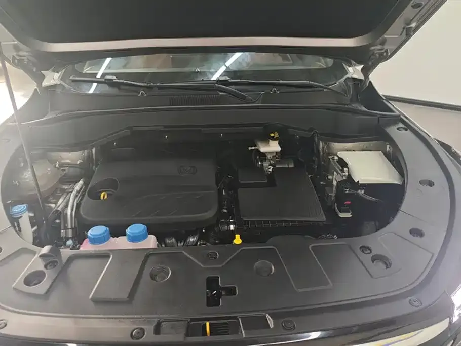 Changan UNI-Z New Energy 2024 из CN, фото 7