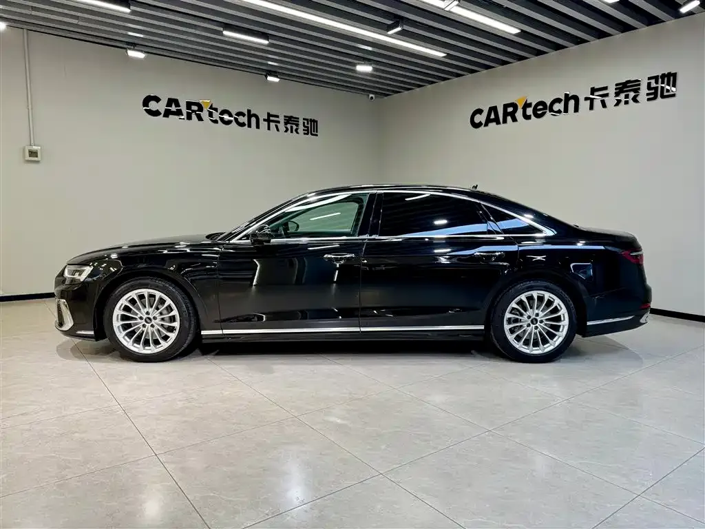 Audi A8 2023 из CN, фото 8