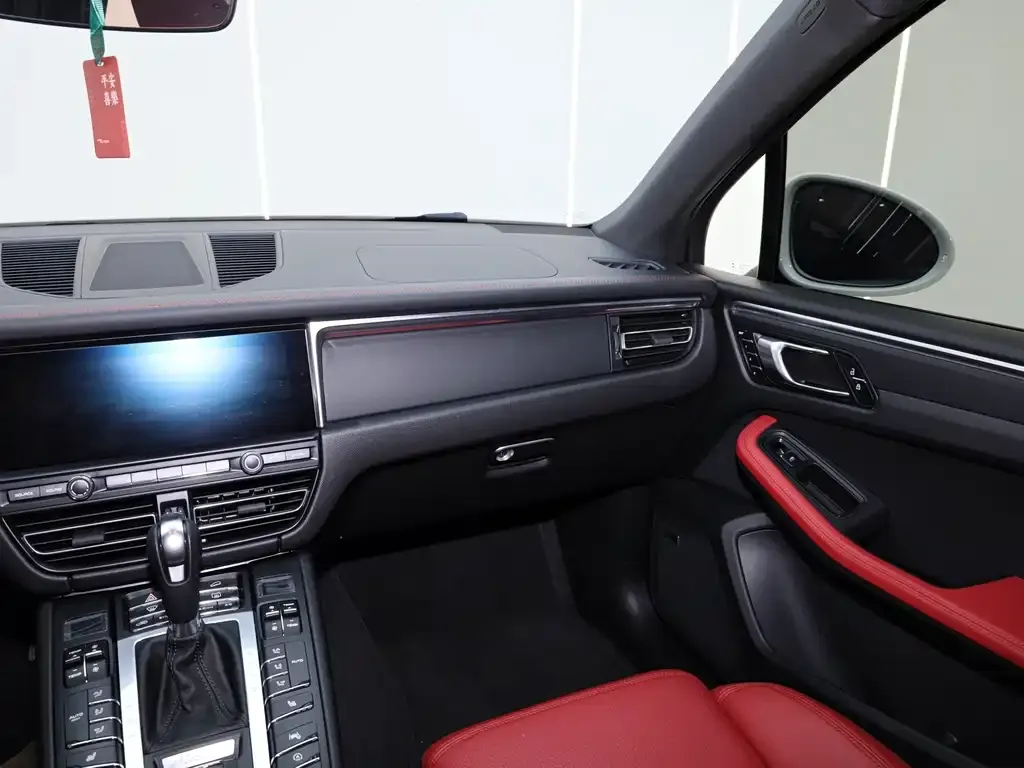 Porsche Macan 2022 из CN, фото 1
