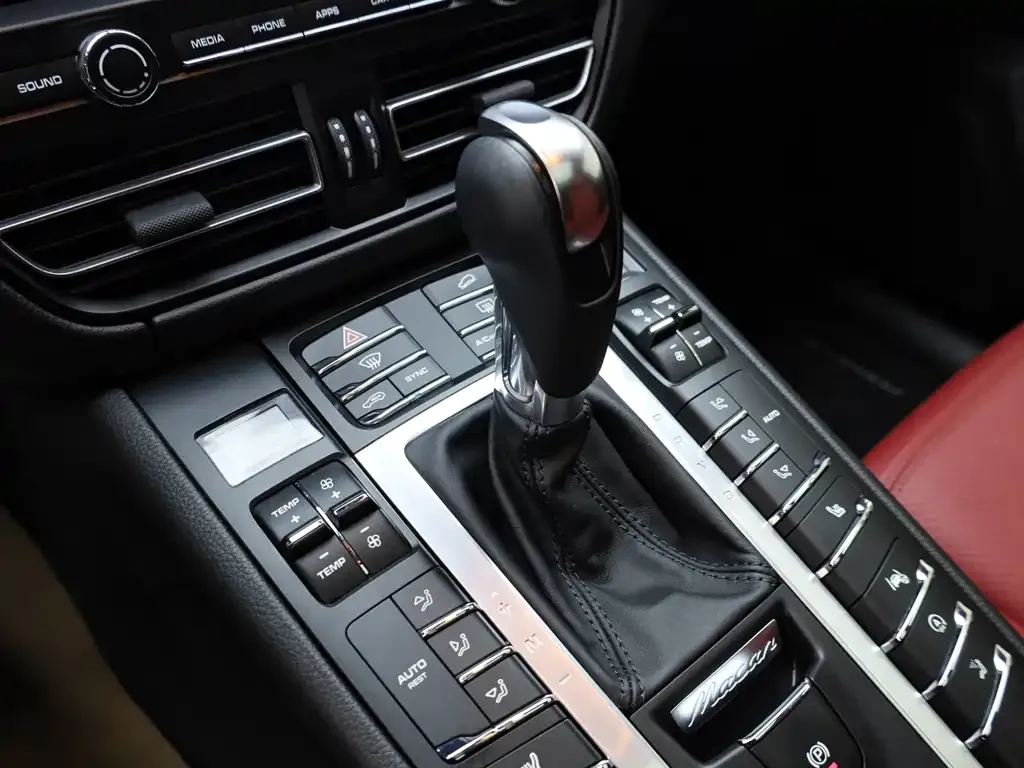Porsche Macan 2022 из CN, фото 9