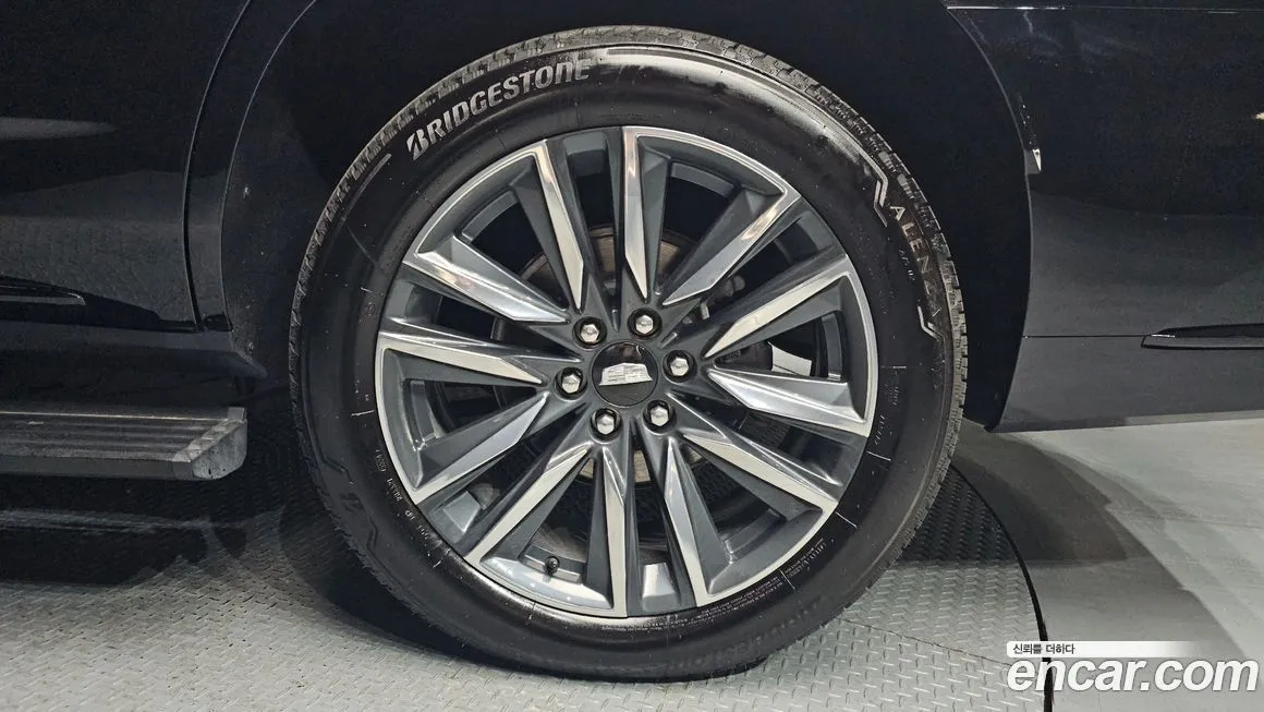 Cadillac Escalade 2024 из KR, фото 7