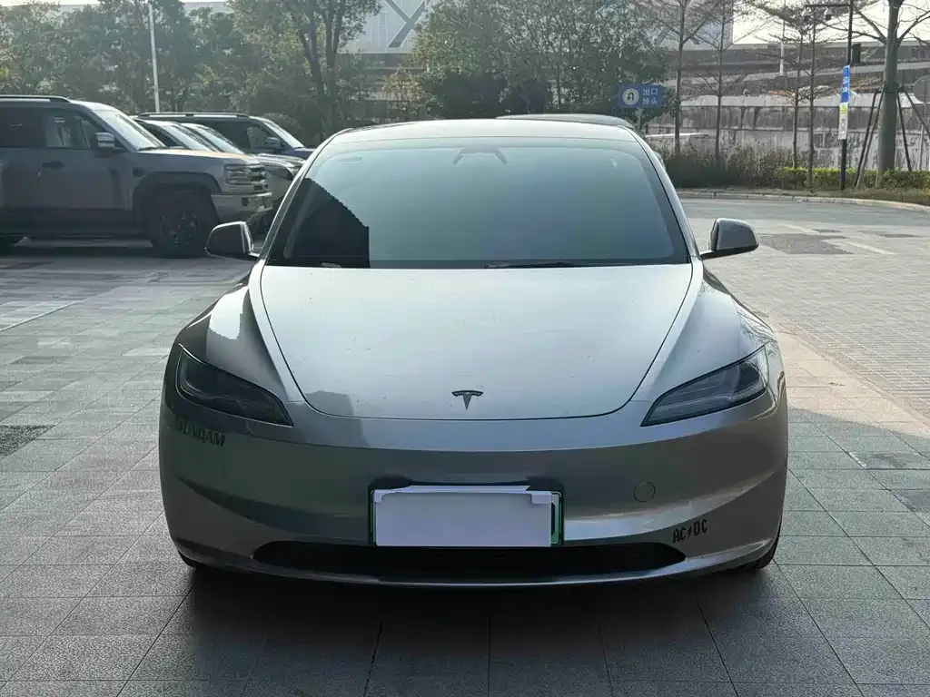 Tesla Model 3 2023 из CN, фото 8