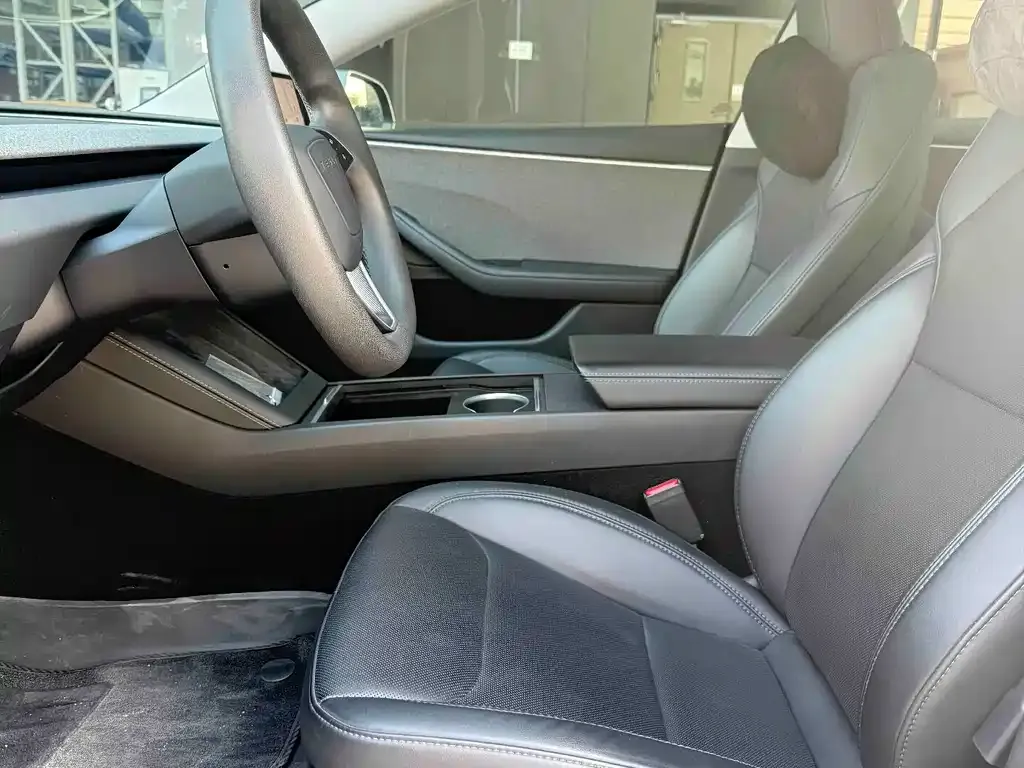 Tesla Model 3 2023 из CN, фото 7