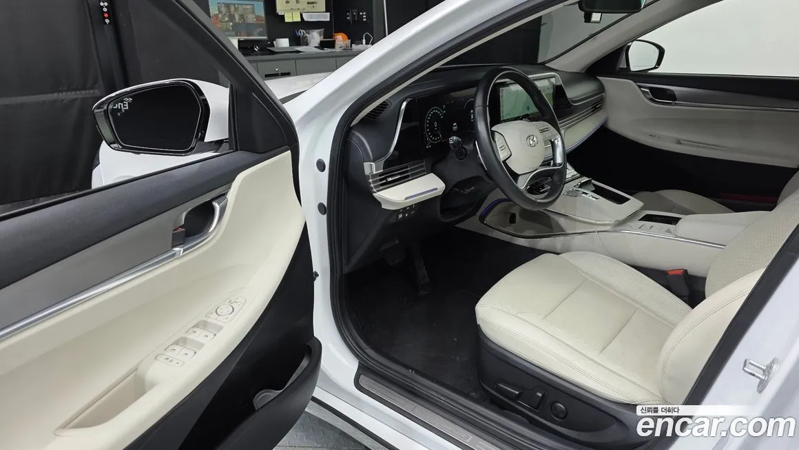 Hyundai Grandeur 2022 из KR, фото 2