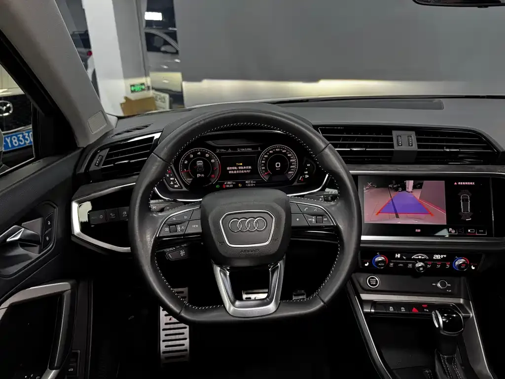 Audi Q3 2021 из CN, фото 3