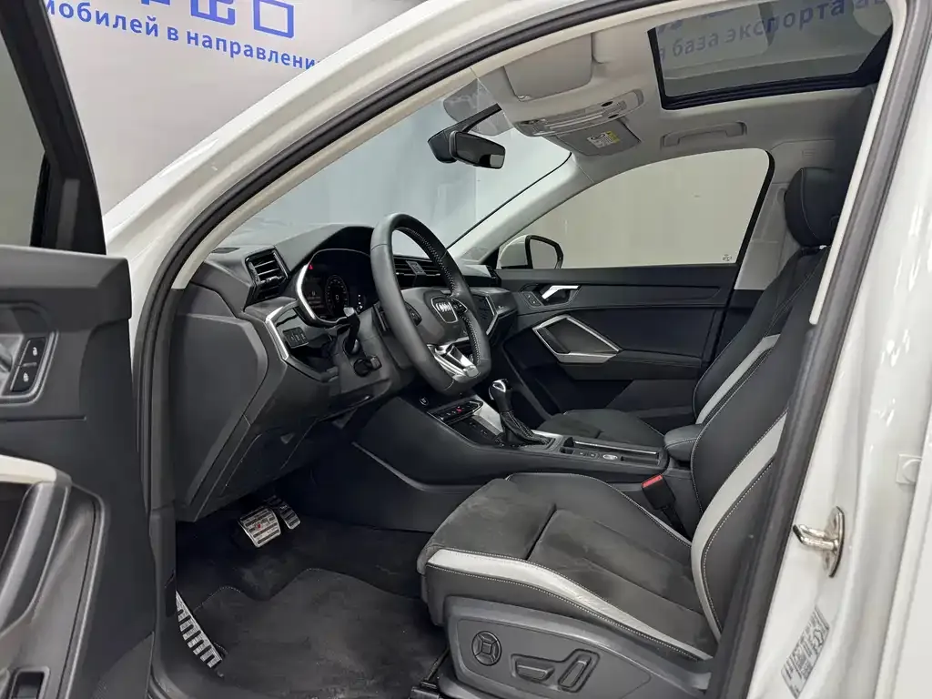 Audi Q3 2021 из CN, фото 9
