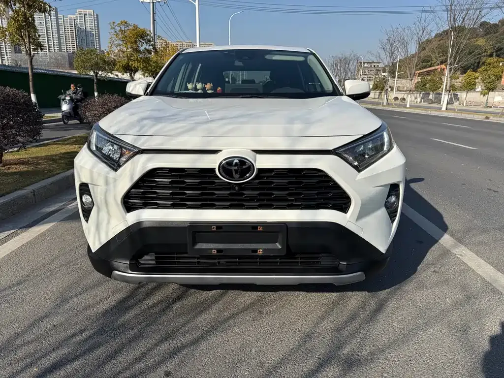 Toyota RAV4 2021 из CN, фото 7
