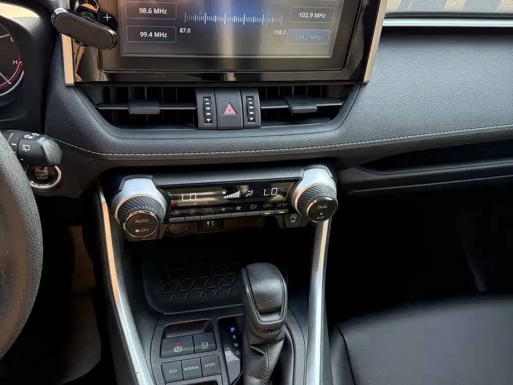 Toyota RAV4 2021 из CN, фото 9