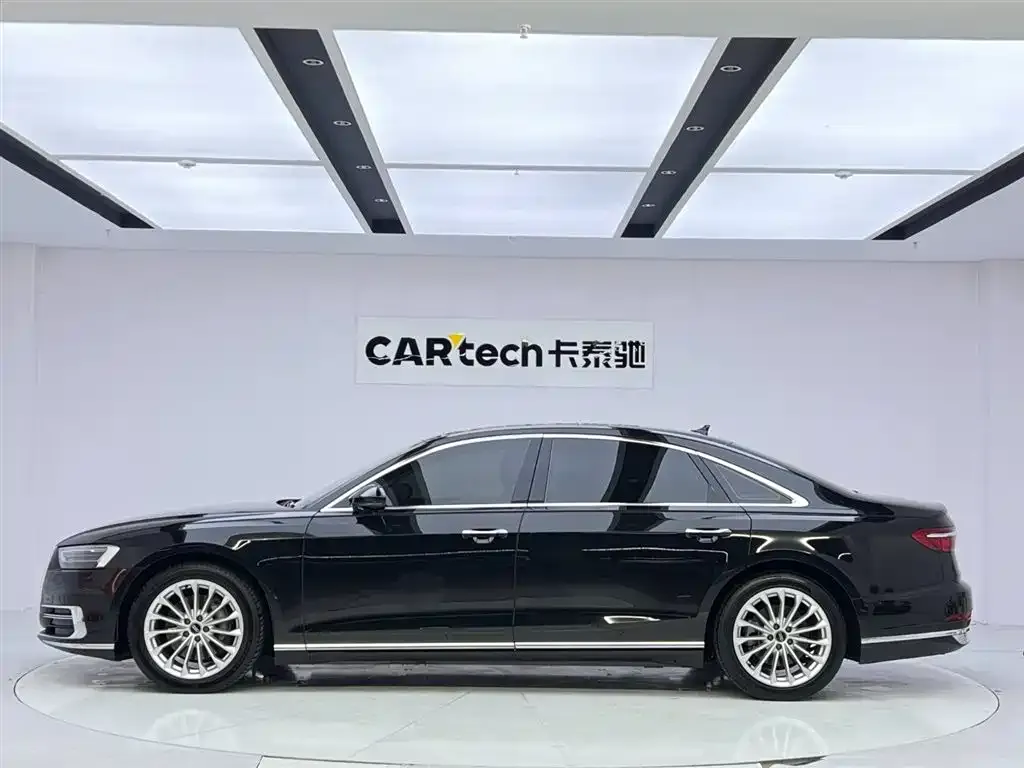 Audi A8 2021 из CN, фото 8