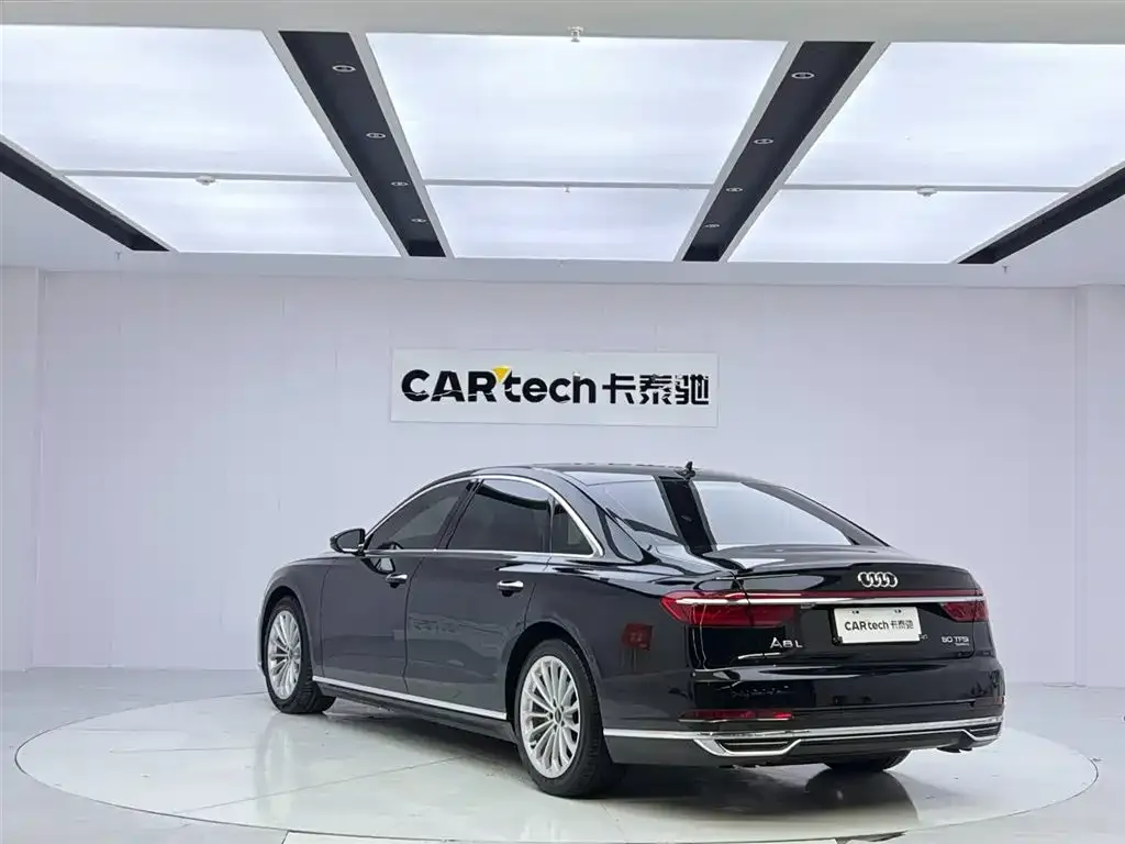 Audi A8 2021 из CN, фото 3
