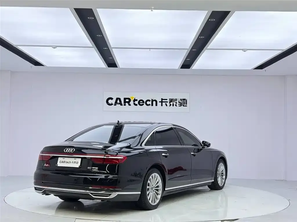 Audi A8 2021 из CN, фото 4