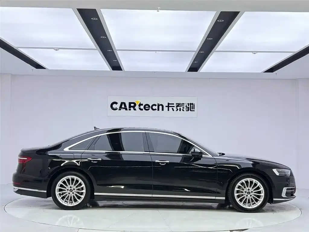 Audi A8 2021 из CN, фото 5
