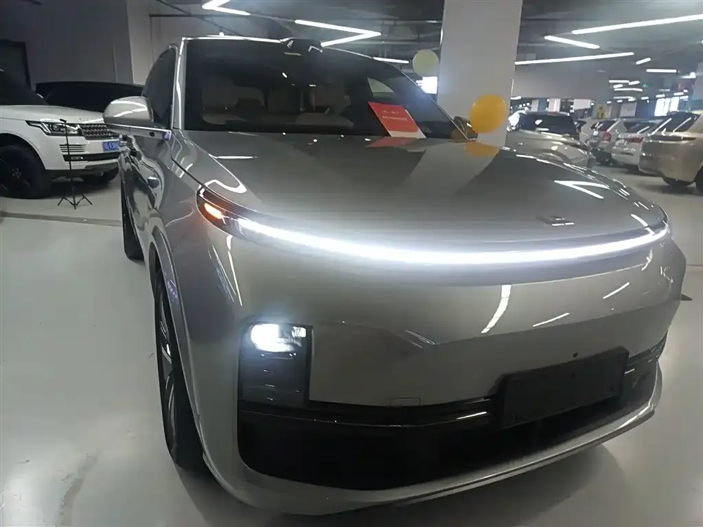 Li Auto L8 2024 из CN, фото 4
