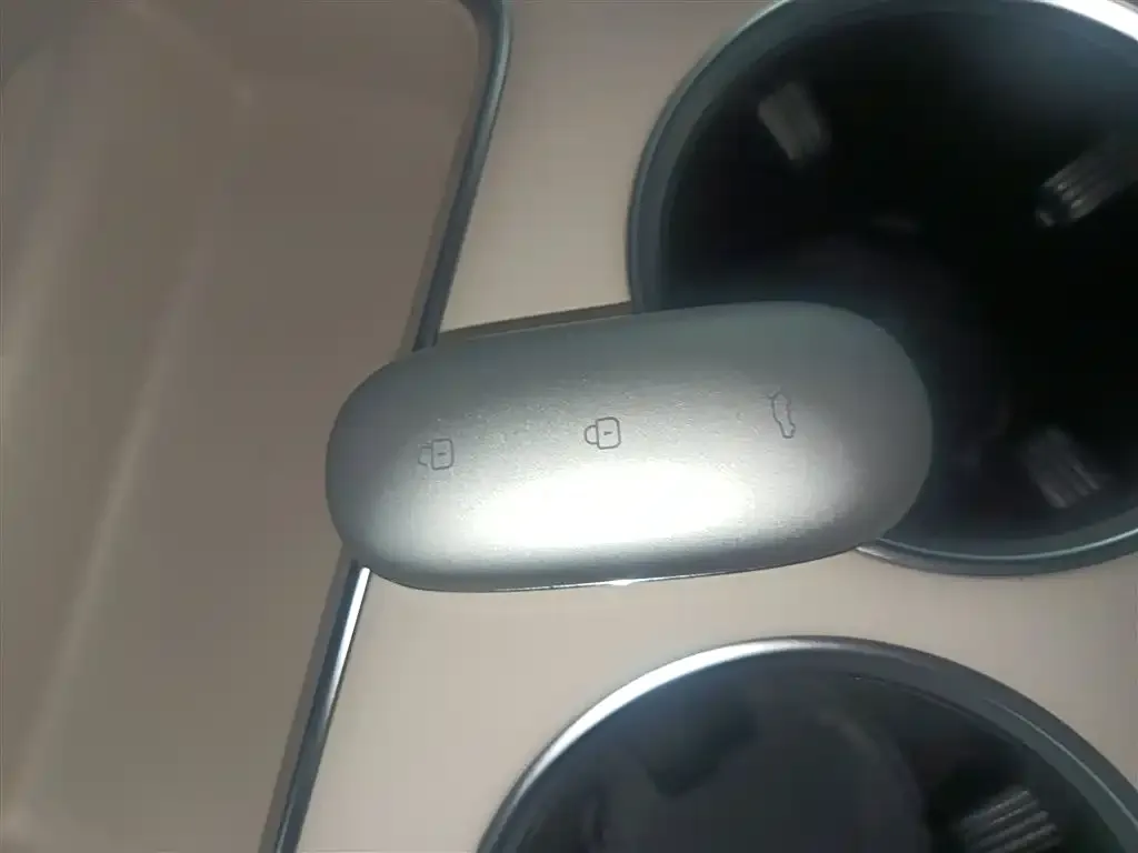 Li Auto L8 2024 из CN, фото 3