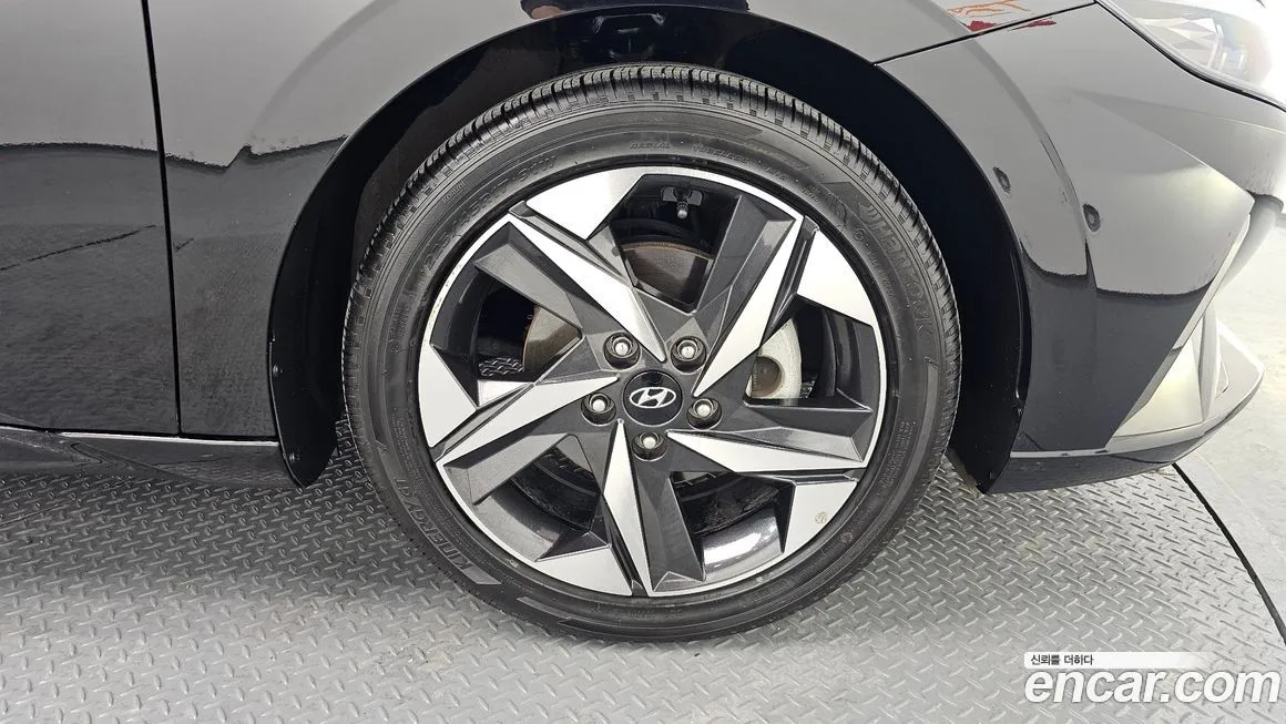 Hyundai AVANTE — фото 4