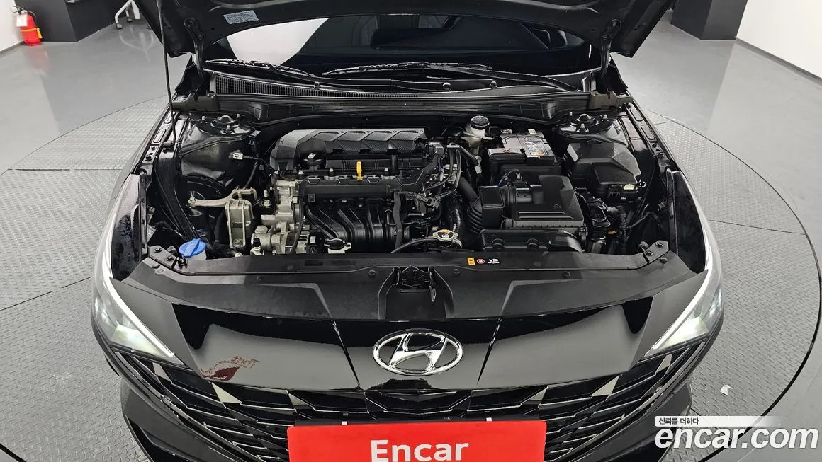 Hyundai AVANTE — фото 3