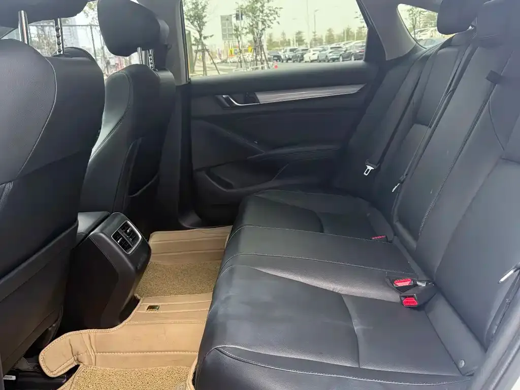 Honda Accord 2021 из CN, фото 8