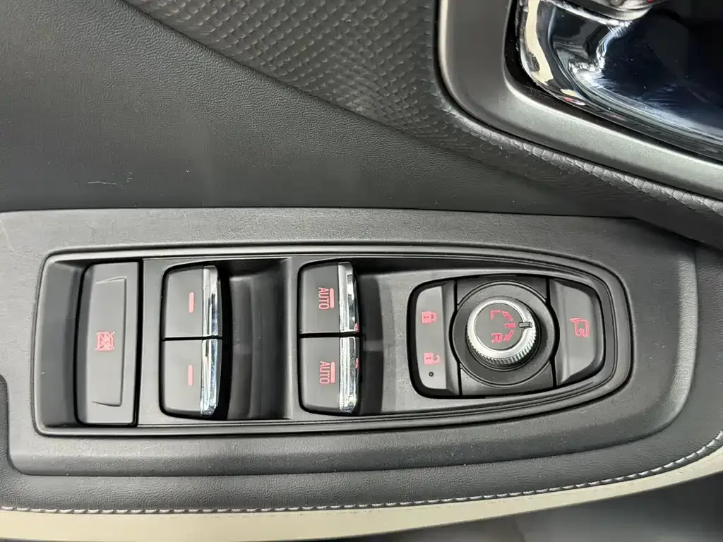 Subaru Forester 2023 из CN, фото 7