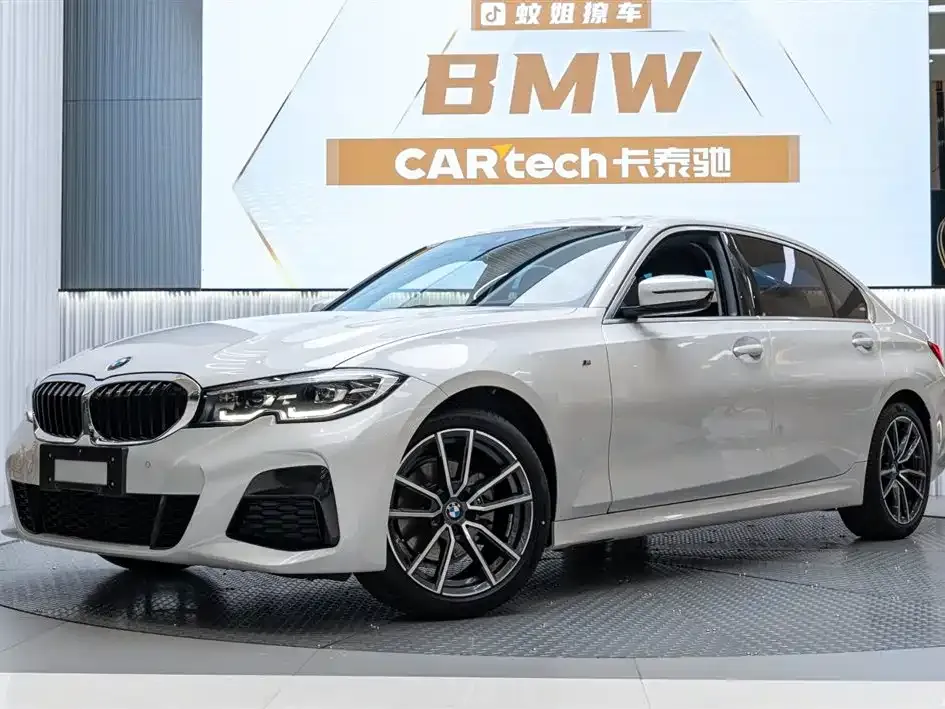 BMW 3 Series 2022 из CN, фото 1
