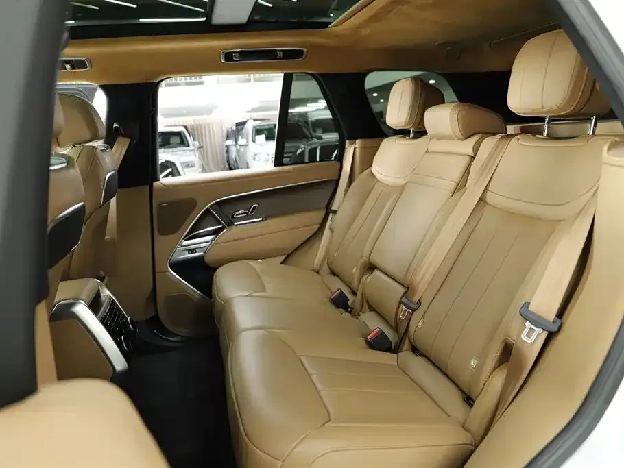 Land Rover Range Rover 2024 из CN, фото 8