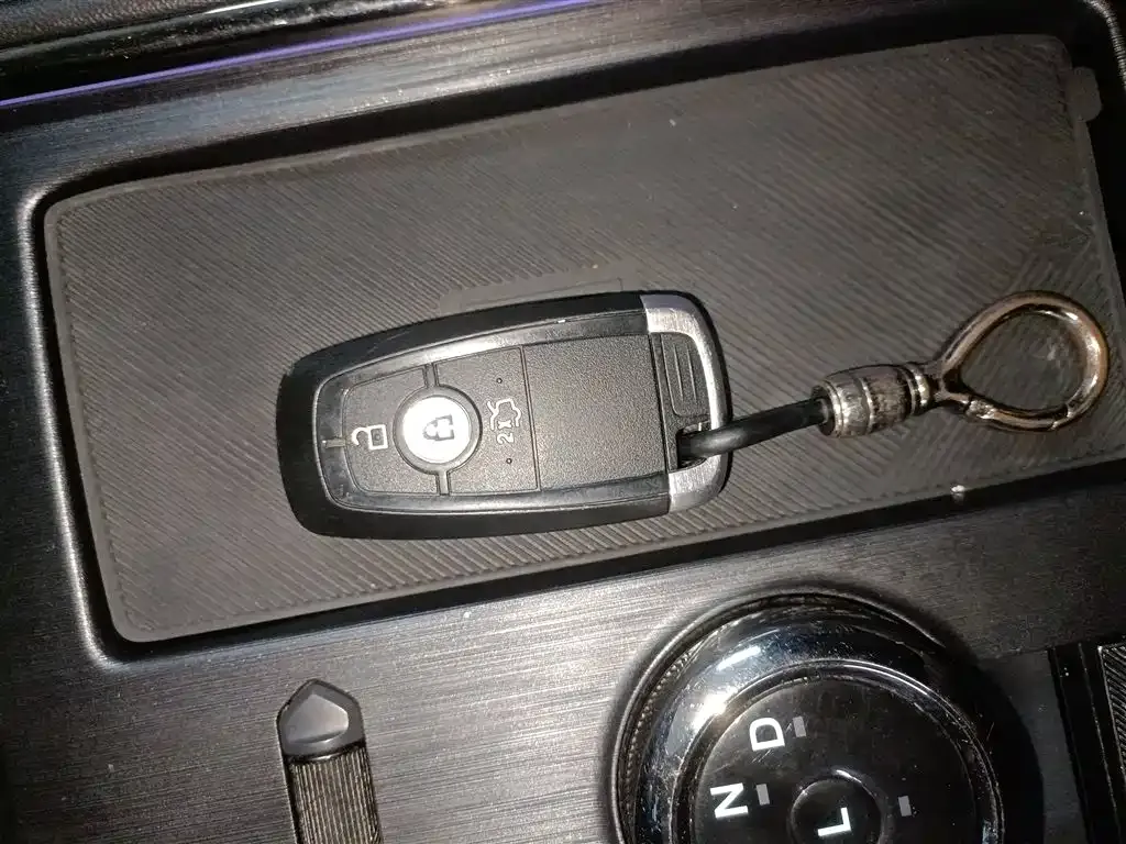 Ford Mondeo 2023 из CN, фото 3