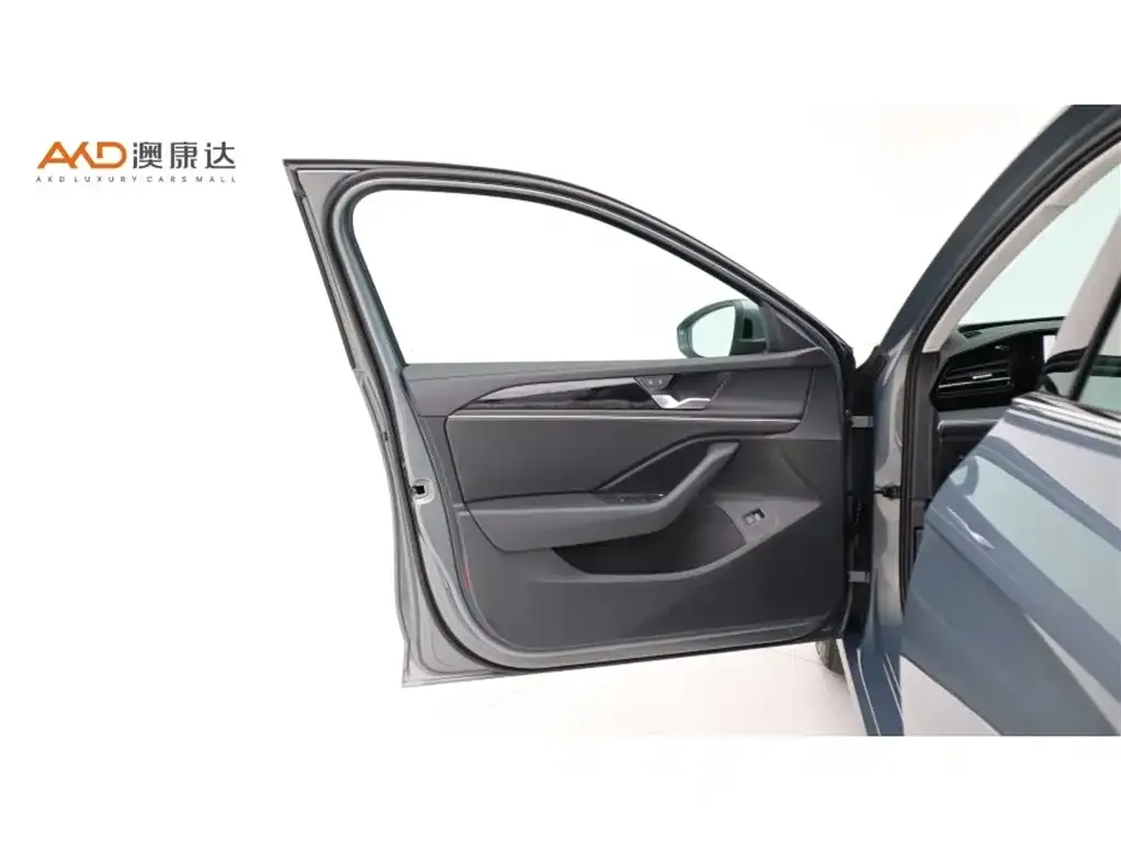 Volkswagen Magotan 2025 из CN, фото 3