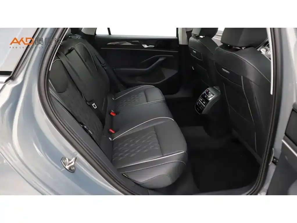 Volkswagen Magotan 2025 из CN, фото 2