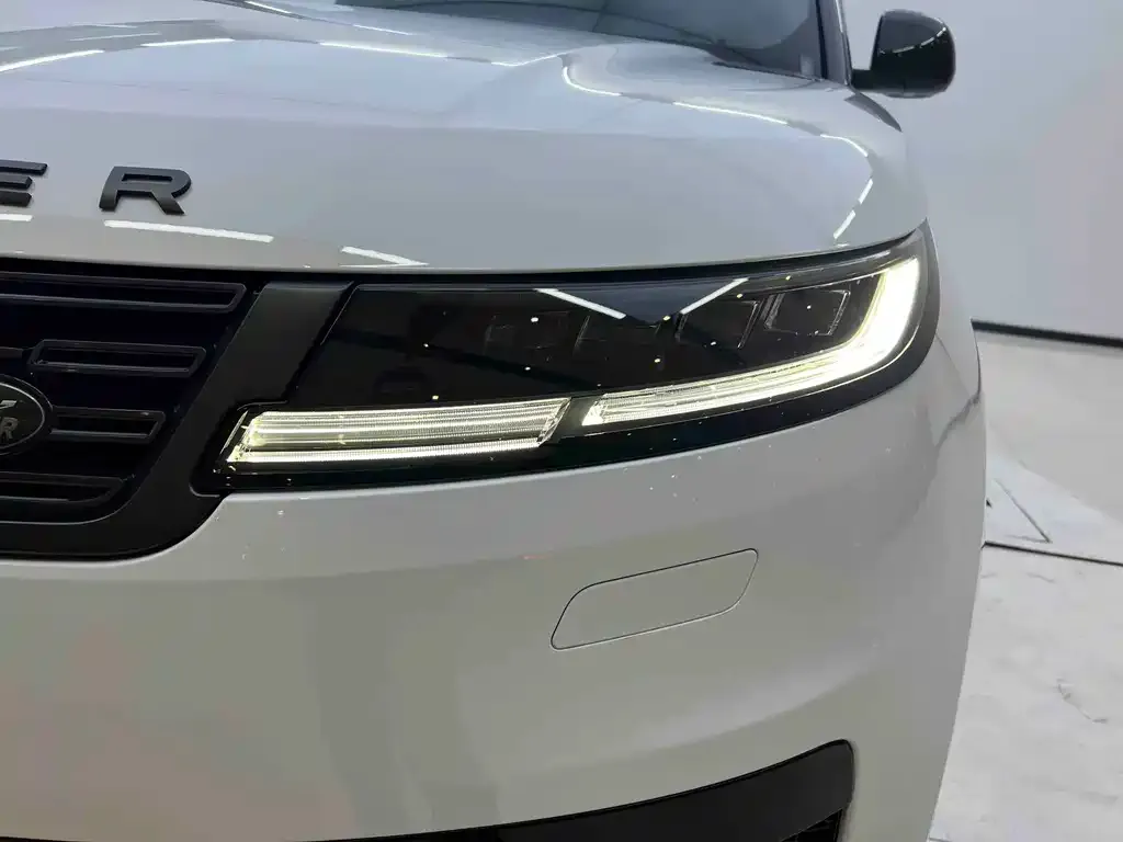 Land Rover Sport 2023 из CN, фото 2