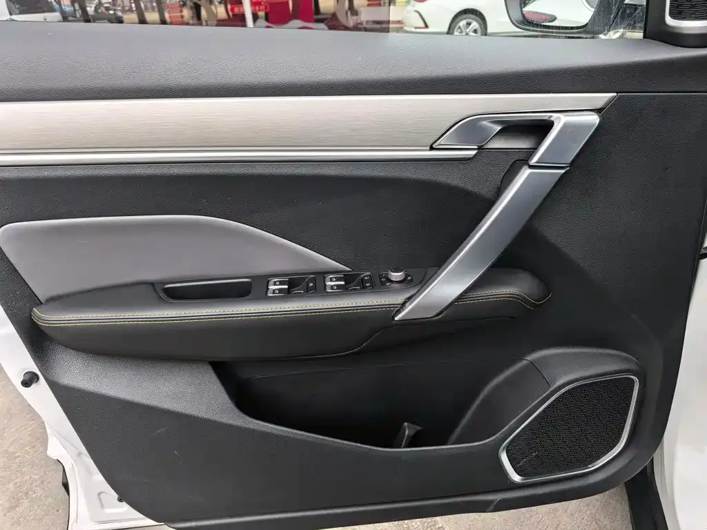 Geely Binyue 2024 из CN, фото 2
