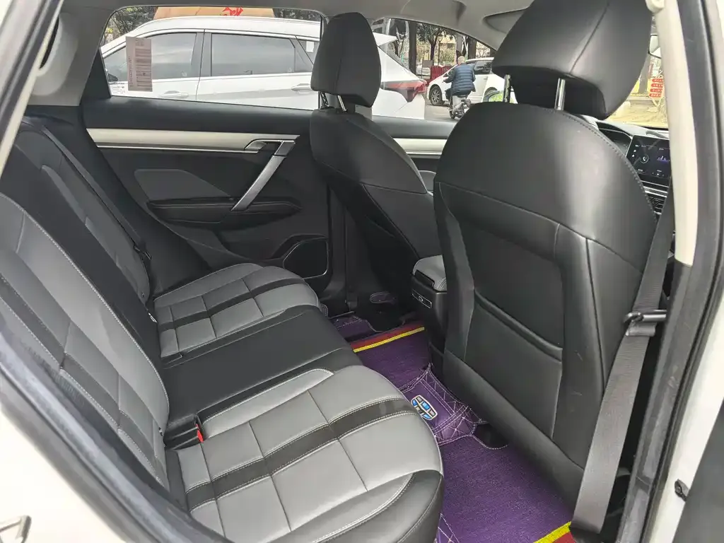 Geely Binyue 2024 из CN, фото 4