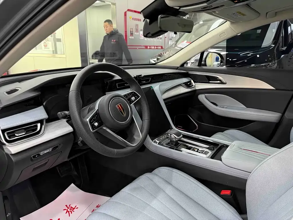 Hongqi H5 PHEV 2025 из CN, фото 8
