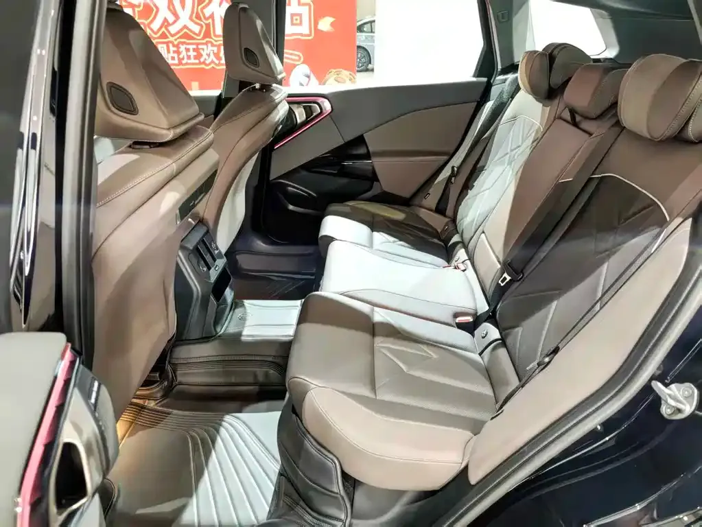 BMW X3 2025 из CN, фото 8
