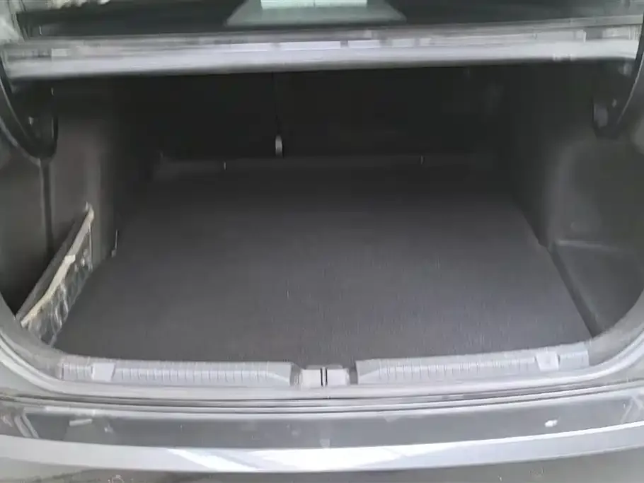 Volkswagen Bora 2023 из CN, фото 2