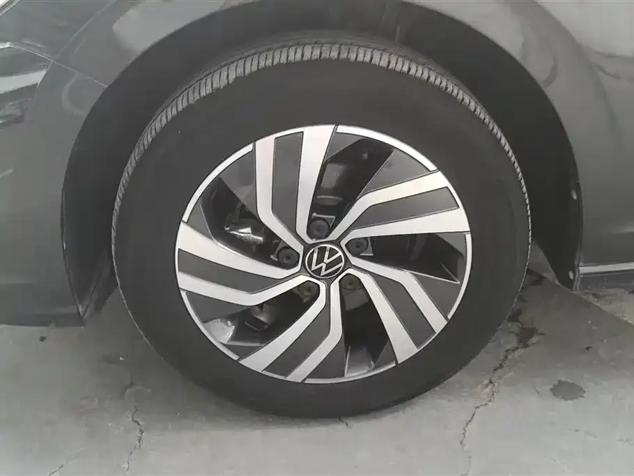 Volkswagen Bora 2023 из CN, фото 7